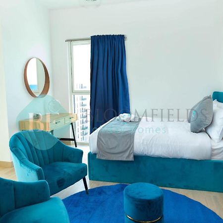 Bloomfields Stu Partial Canal View In Waters Edge Abu Dhabi Bagian luar foto